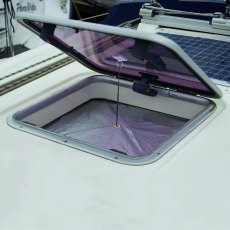 Waterline Design Blackout Screen - Regular Hatch (600 x 600mm)