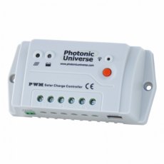 Photonic Universe 10A solar panel charge controller / regulator 12 / 24V for camper / caravan / boat