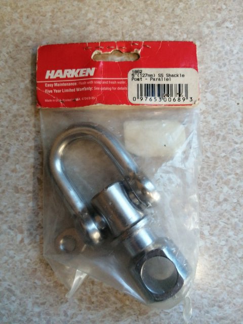 Harken Harken 1862 5.00 (127 mm) SS Runner Post with Shackle - Parallel