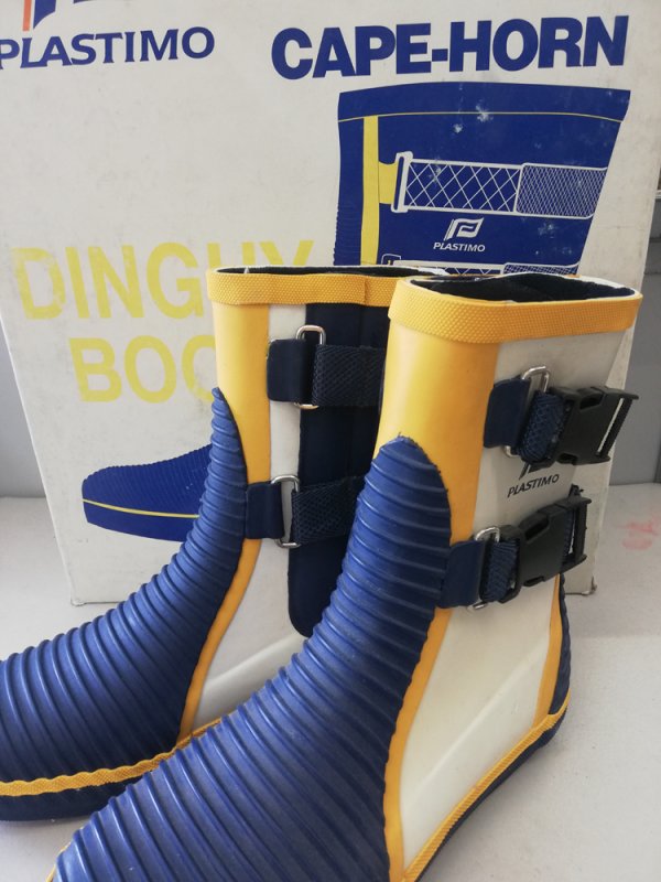 Plastimo Plastimo Cape Horn Dinghy Boot - Ex Display Size 4