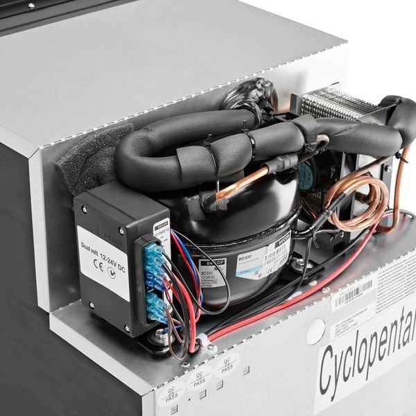Indel B OFF Elite 65 Mid-Sized Compressor Fridge (65 Litre / 12/24V)